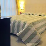 Anghel Aparthotel 3*