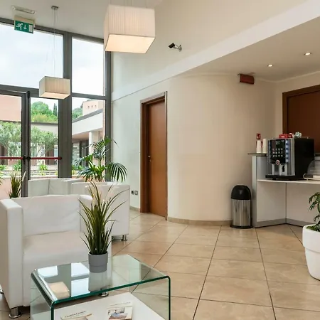 Anghel Aparthotel 3*
