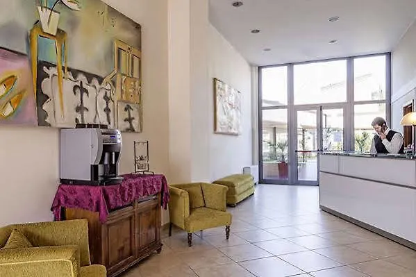 公寓式酒店 安吉赫尔酒店式公寓 锡耶纳